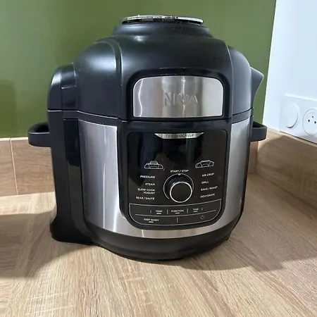 Pavillon Neuf * Créances